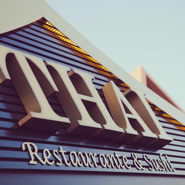 Letras 3D luminosa Thai Restaurant